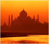 taj mahal at sunrise